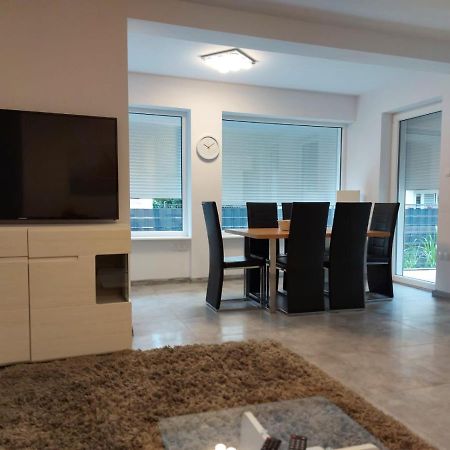 Appartement Apartament Z Duzym Tarasem à Świnoujście Extérieur photo