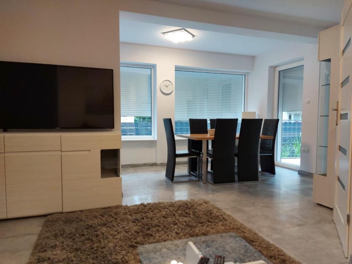 Appartement Apartament Z Duzym Tarasem à Świnoujście Extérieur photo