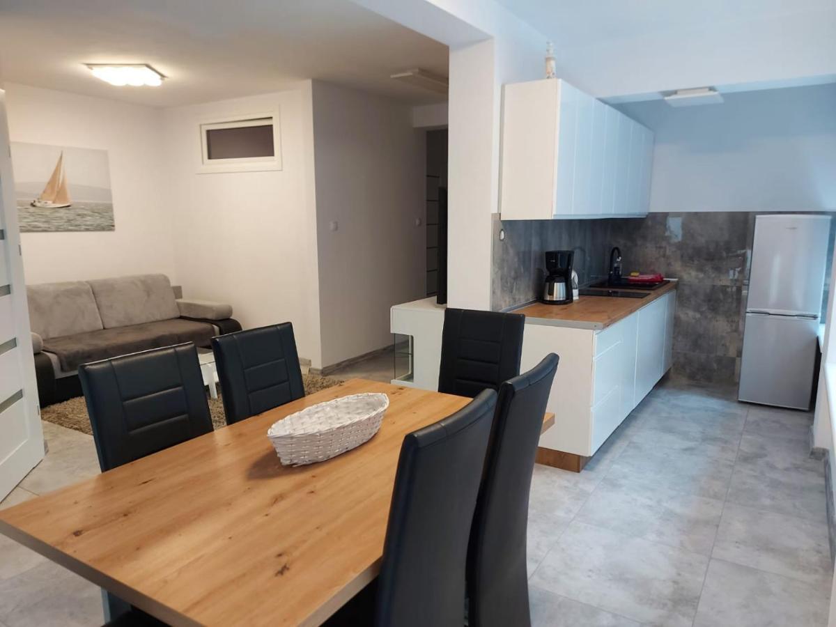 Appartement Apartament Z Duzym Tarasem à Świnoujście Extérieur photo