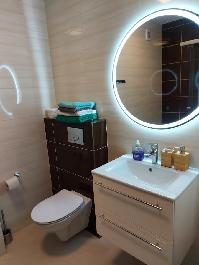 Appartement Apartament Z Duzym Tarasem à Świnoujście Extérieur photo